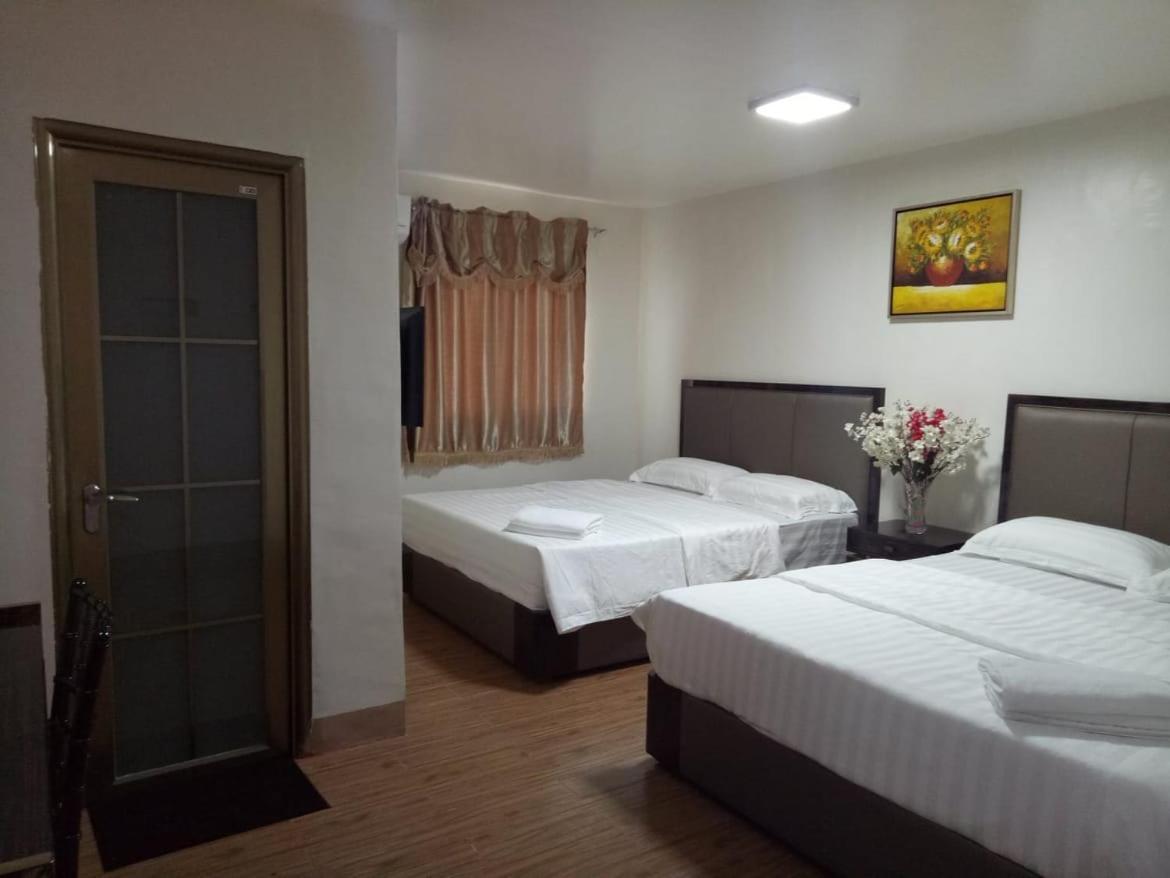 Meaco Royal Hotel - Batangas City Exterior foto